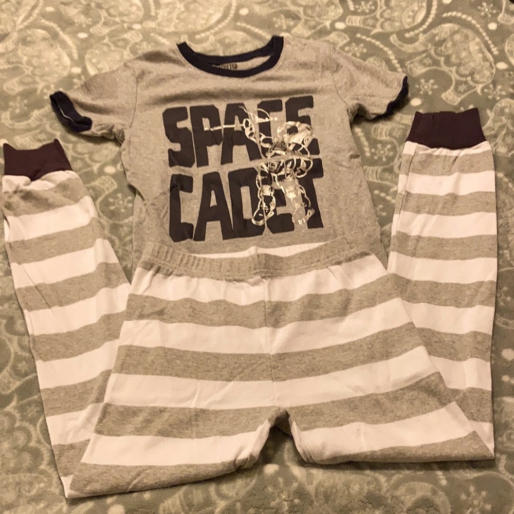 🛍 3/$25!! Boy’s Space Cadet pajamas